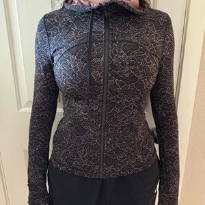 Women’s lululemon Define Jacket - Size 6